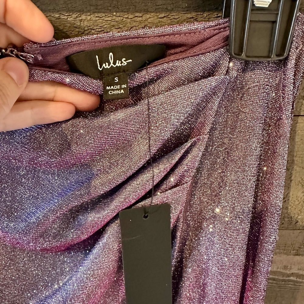 NWT Lulus glitter shimmer midi skirt size small - Picture 6 of 7